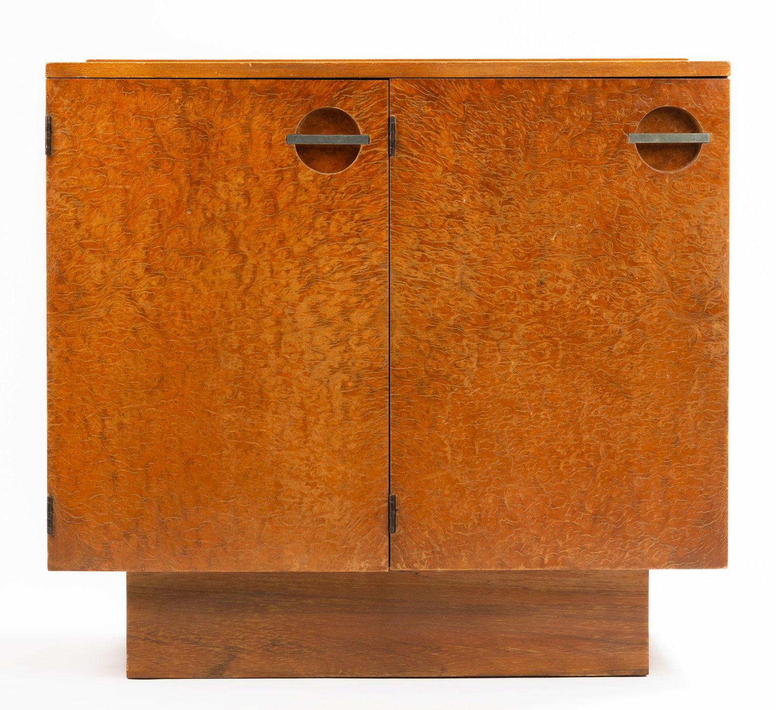 Gilbert Rohde Streamline Art Deco Cabinet: Gilbert Rohde Streamline Art Deco Cabinet Mid-century. Burlwood case. 33 x 36 x 17 in. A Buffalo, New York estate.