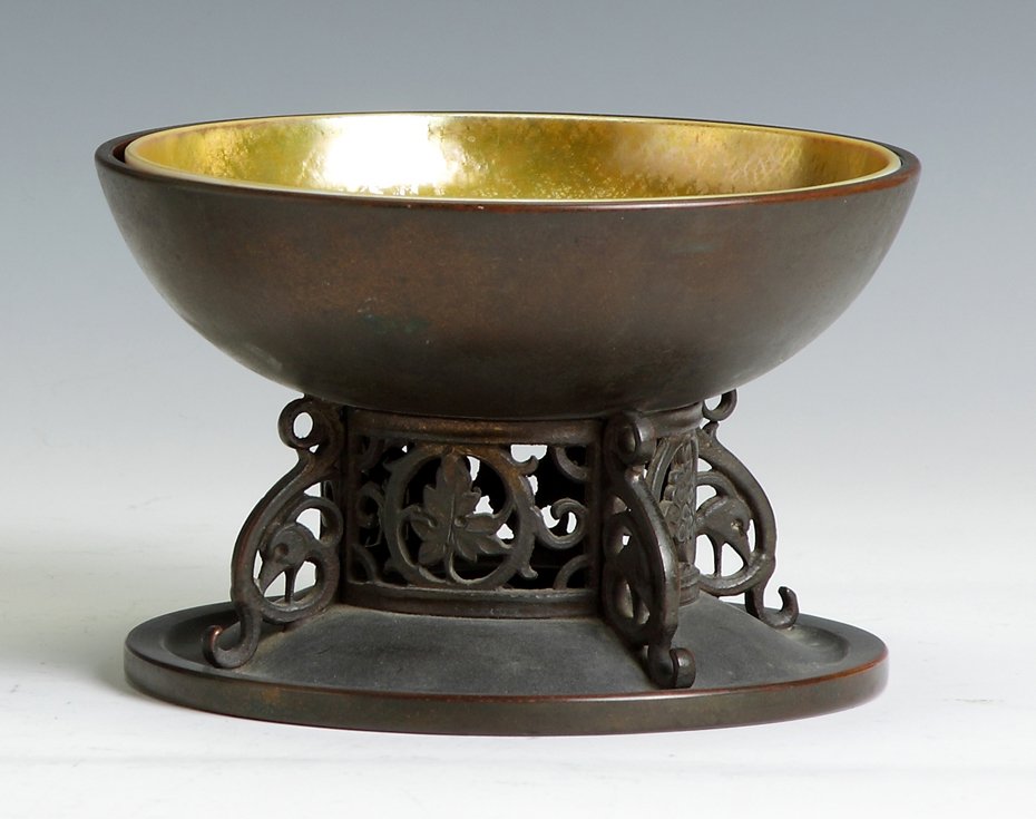Sgn. Oscar Bach Compote w/Steuben Calcite & Gold Aurene: Sgn. Oscar Bach Compote w/Steuben Calcite & Gold Aurene Insert. Ht. 5" Dia. 7 1/4". Dr. George & Angie Shaheen Collection, Fayetteville, NY.