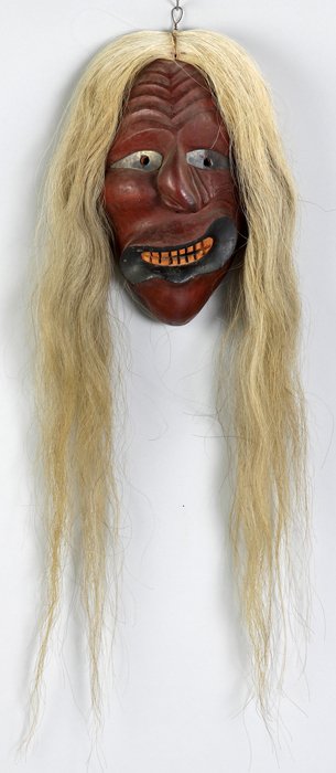 Native American Broken Nose Mask, carved by Gana Hua: Native American Broken Nose Mask, carved by Gana Hua. Early 20th cent. Onondaga clan. Ht. 12" . Dr. George & Angie Shaheen Collection, Fayetteville, NY.