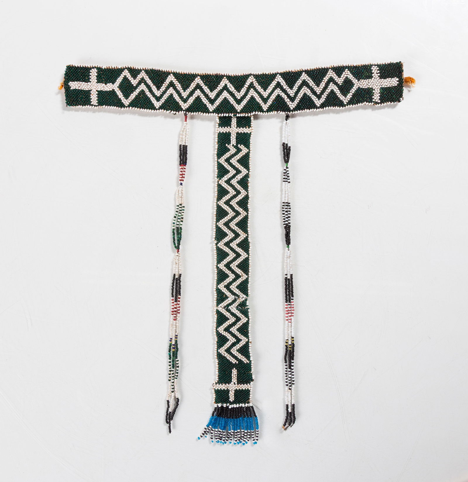 Plains Beaded Choker (1 of 2)