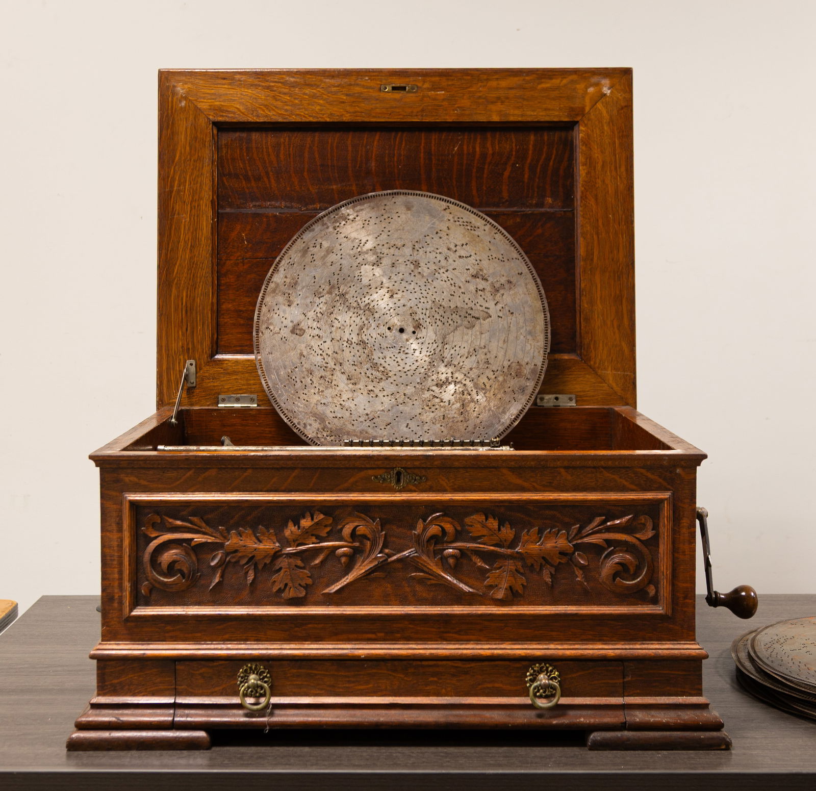 Stella Music Box (1 of 4)