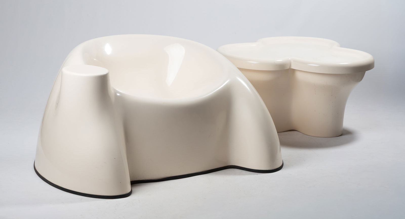 Wendell Castle (American, 1932-2018) Castle Chair & Clover Table (1 of 9)