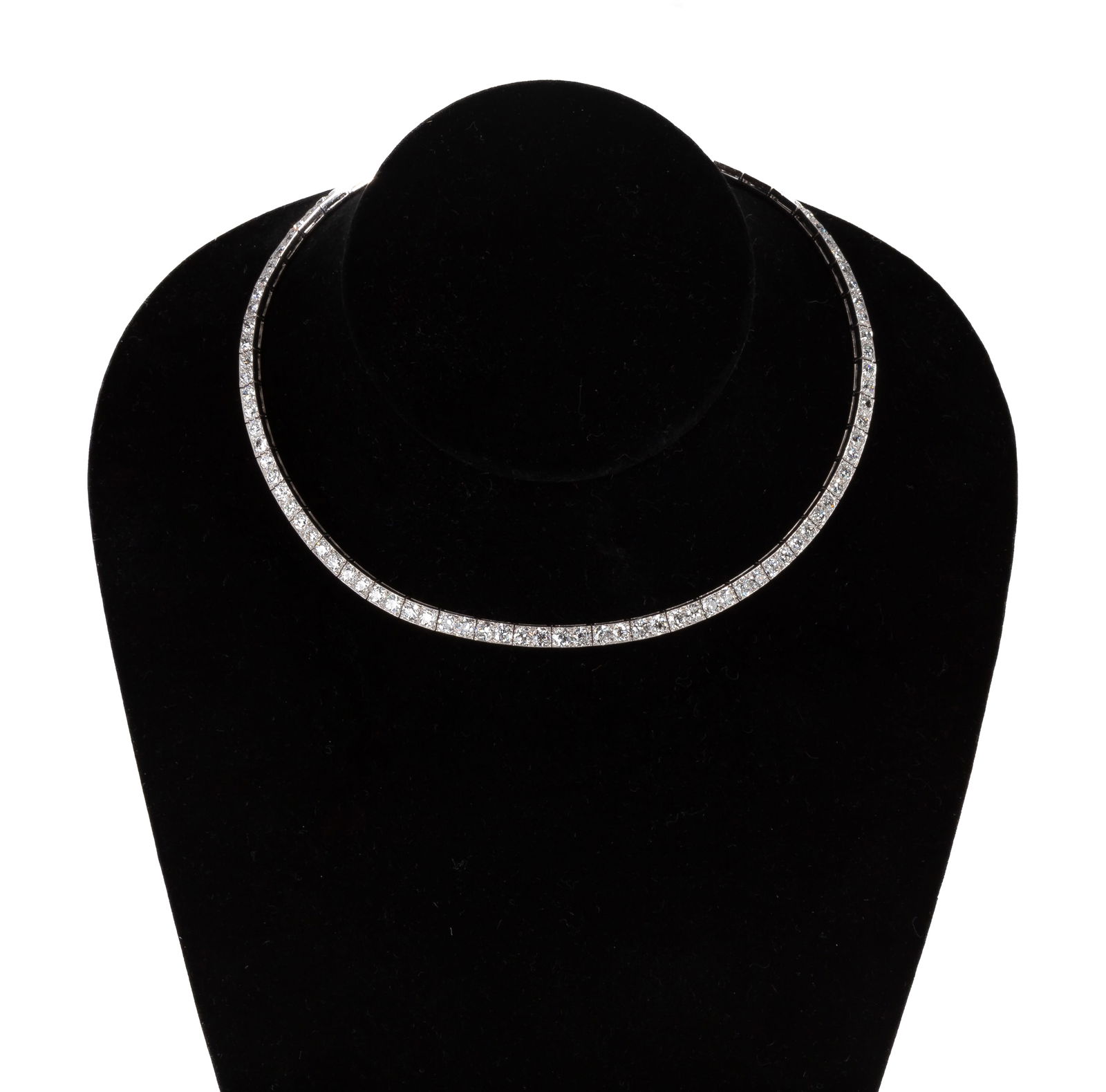 Van Cleef & Arpels Diamond Necklace: Van Cleef & Arpels Diamond Necklace Circa 1958. Comprised of one-hundred-four (104) graduated circular brilliant and old European cut diamonds, surface-prong-set in pairs within rectangular