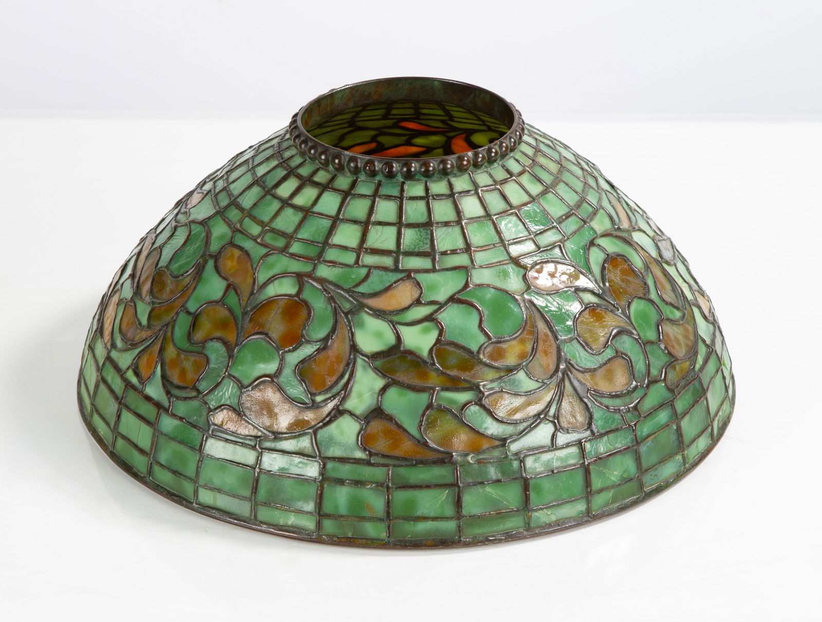 Tiffany Studios Swirling Leaf Border Shade (1 of 5)