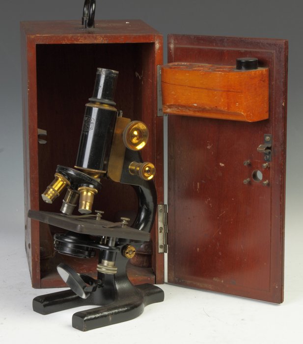 Spencer, Buffalo, Microscope: Spencer, Buffalo, Microscope. Serial #61799. Ht. 11 1/2".