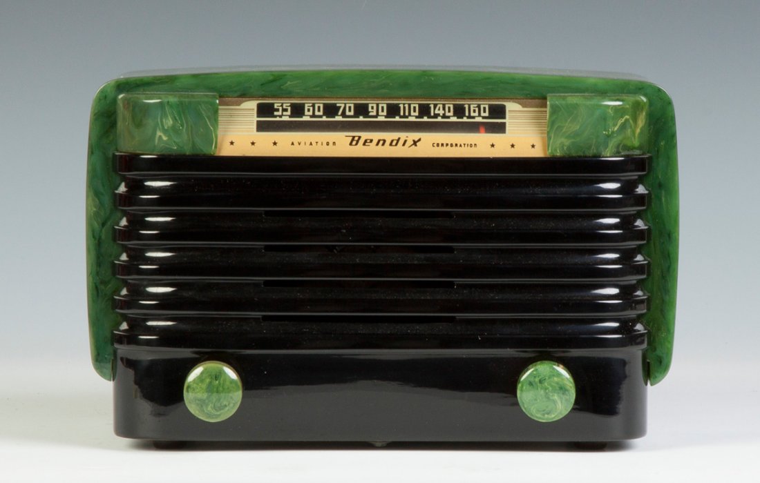 Bentix Model 526C Radio: Bentix Model 526C Radio. C. 1946. Green & black. Ht. 7" W 11" D 6 1/2".