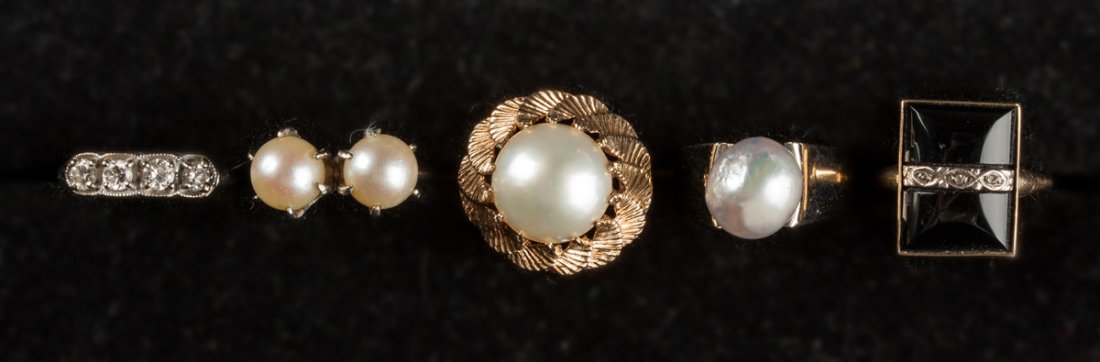 5 Vintage Pearl & Diamond Rings: 5 Vintage Pearl & Diamond Rings. . A Syracuse, NY Collection.