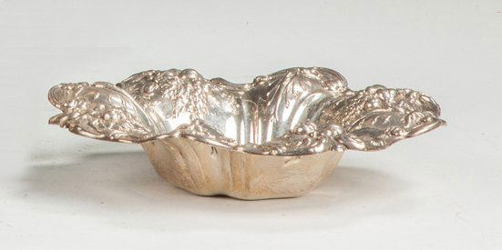 Reed & Barton Francis I Sterling Silver Repousse Bowl (1 of 1)