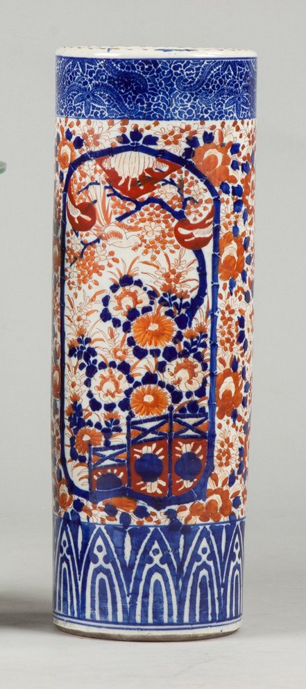 Imari Decorated Umbrella Holder (1 of 2)
