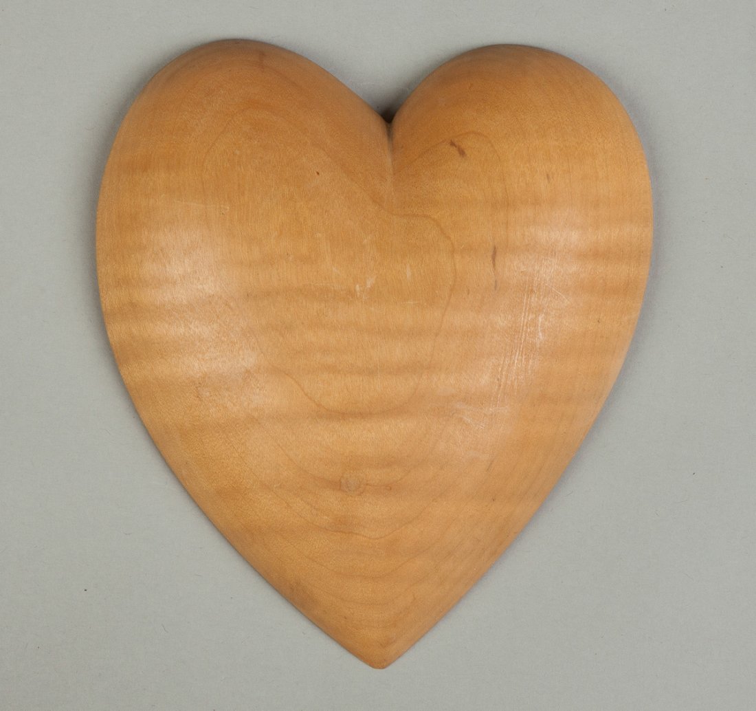 Wendell Castle (American, Born 1932) Carved Maple Heart: Wendell Castle (American, Born 1932) Carved Maple Heart. "Congratulations Edie & Bill, 1987. Love, Wendell & Nancy." Ht. 6 1/2" W 5 1/2".