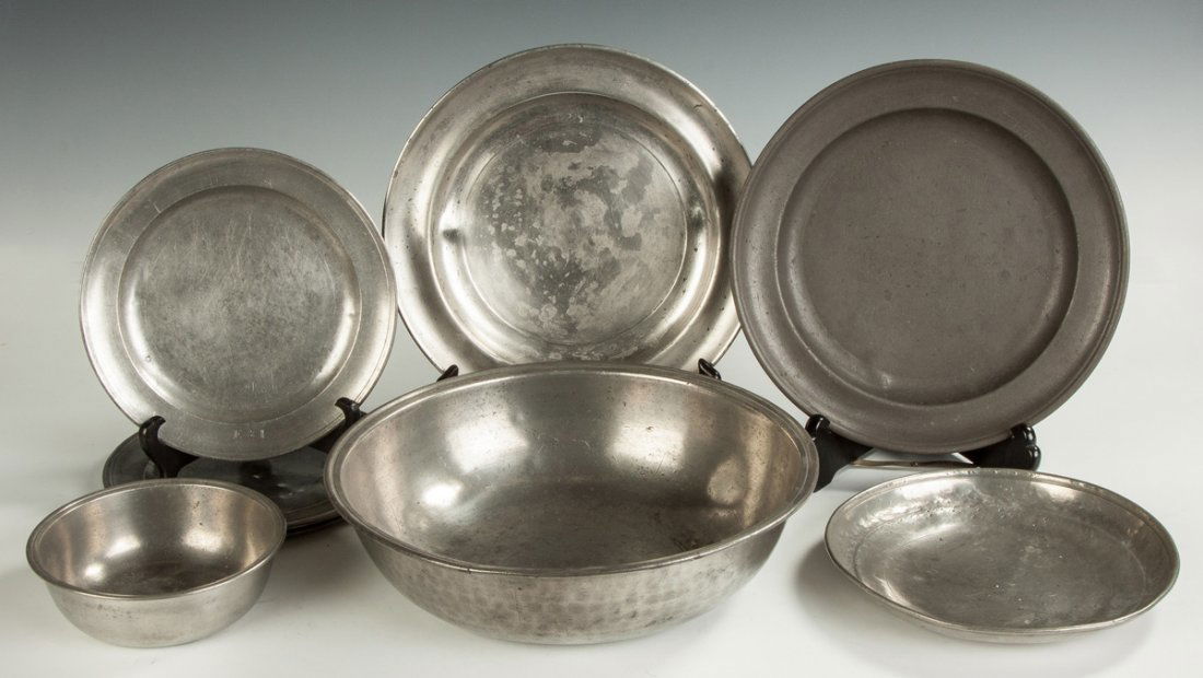 Group of Pewter Trays and Bowls (1 of 2)