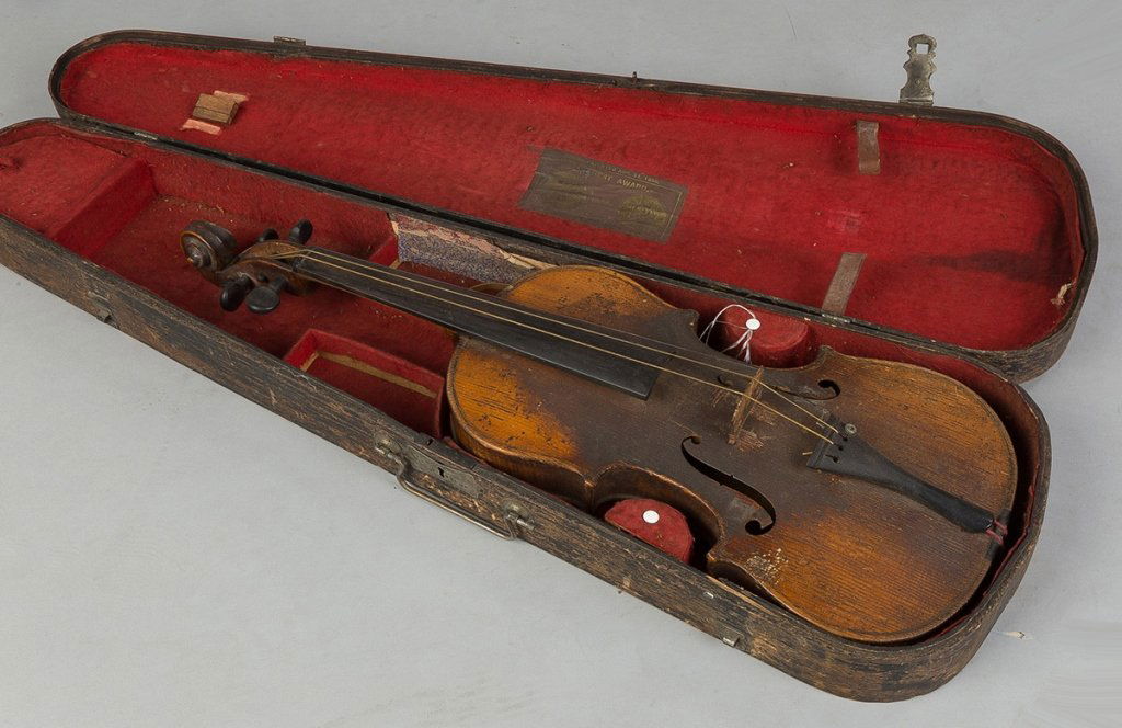 Vintage Violin in Wood Case (1 of 2)