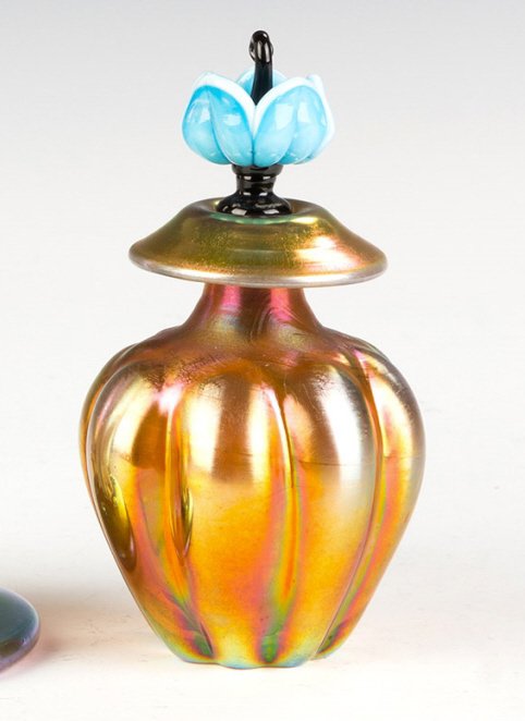 Steuben Gold Aurene Cologne with Floral Stopper (1 of 2)