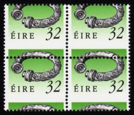 1990 Heritage & Treasures, 32p on CCP1 with vertical (1 of 1)