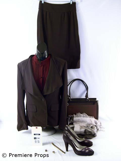 Deception S (Michelle Williams) Movie Costumes: Deception - When you're in this world, no one is who they seem, and everyone is playing the game. Direct from the psychological thrill-ride, this is S's (Michelle Williams) screenworn chocolate brown