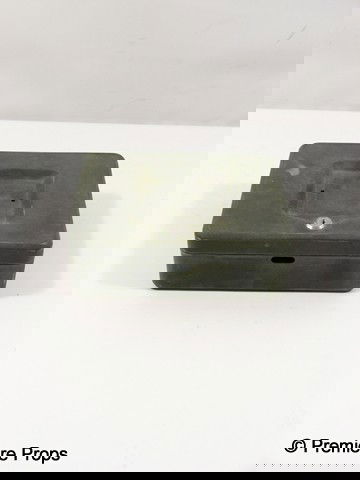 Scary Movie 4 Cindy (Anna Faris) Hero Lock Box: Scary Movie 4 - This is Cindy's (Anna Faris) screen used, hero lockbox. Used by Anna Farris "Cindy" in the film, from the Saw spoof, where the box comes out of the wall, and she pulls the scalpel out