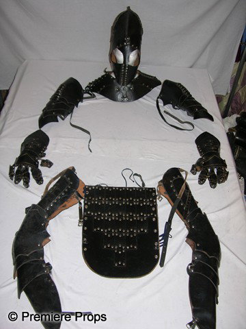 Knight Armor: Lot of 1 leather knight armor