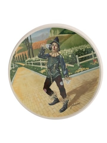 LE Knowles Wizard Of Oz Scarecrow Collectible Plate: This is a limited edition ceramic plate from Knowles fine China featuring the Scarecrow from the Wizard of Oz. This is from the "If I only had a brain" limited edition plate collection pre-painted exc