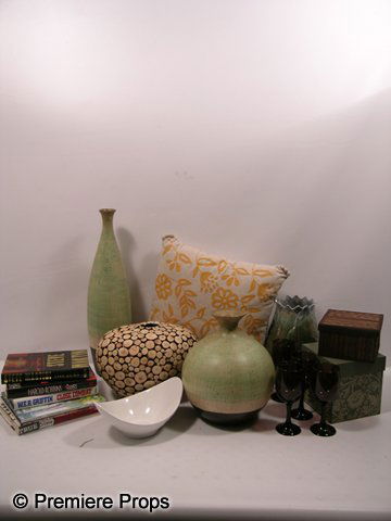 Scream 4 Olivia Morris (Marielle Jaffe) Living Room: Scream 4 - Olivia Morris (Marielle Jaffe) screen used Living Room set. Includes four large vases, four glasses, two boxes, dish, pillow, and five books. Oversized item. Additional postage required.