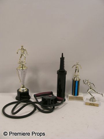 Scream 4 Basement Set: Scream 4 - Basement Set. Includes three trophies and a Reebok workout kit. Oversized item. Additional postage required.