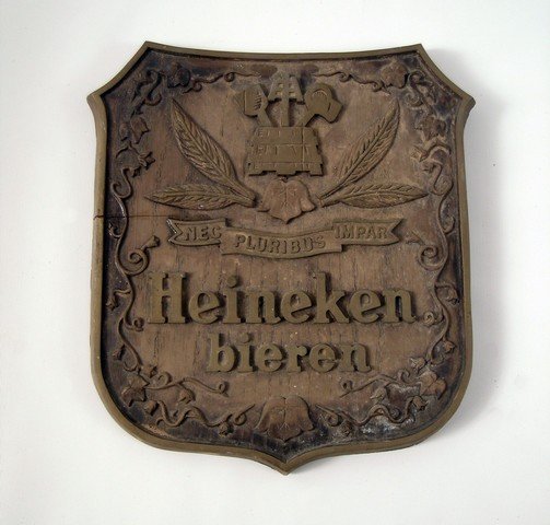 Coyote Ugly Heineken Bar Sign Prop: From the cult favorite chic flick "Coyote Ugly" (2000) about a wannabe songwriter Violet (Piper Perabo) who works at a sleazy bar, and learns to deal life face-to-face, this is a screen used wood Hein