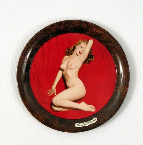 Marilyn Monroe Golden Dreams Original 1950s Coaster/Tip: This is the famous Tom Kelly photographed Monroe posed "Golden Dreams" coaster (aka the "Tip Tray") from the 1950s. These were sold individually in counter displays and in playing card sets in the 195