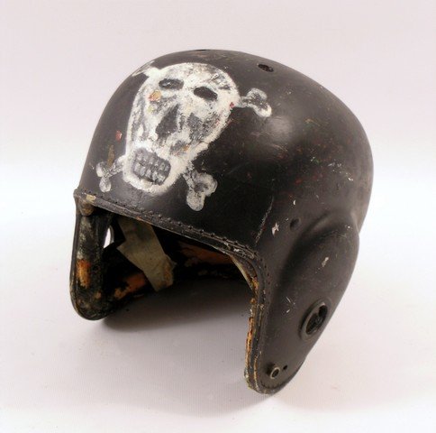 Little Giants Beck Icebox O'Shea (Shawna Waldron): Little Giants Beck Icebox O'Shea (Shawna Waldron) Football Helmet Prop - Who can ever forget the feeling of standing alone, the last to be picked for some school yard sports team? That is the concept 