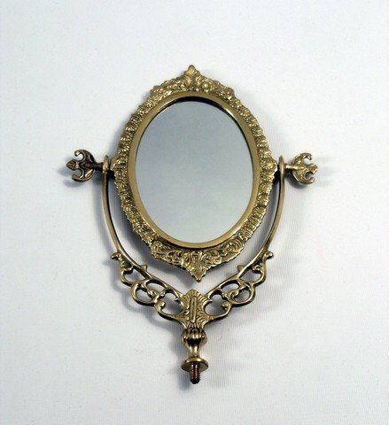 Titanic Upper Class Vanity Mirror Prop: Titanic Upper Class Vanity Mirror Prop - From the ultimate tragic romantic epic "Titanic" (1997) in which the upper class finds love with the lower class, comes this finely designed and crafted vanity