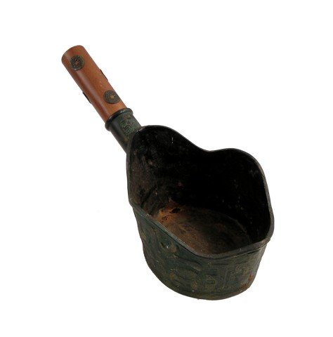 Kill Bill Vol. 1 Cooking Pot Movie Props: Kill Bill Vol. 1 Cooking Pot Prop - From the first installment in the ultimate revenge "Kill Bill: Vol 1" (2003), this is a metal Asian cooking pot/water retriever with wood handle used as a backgroun