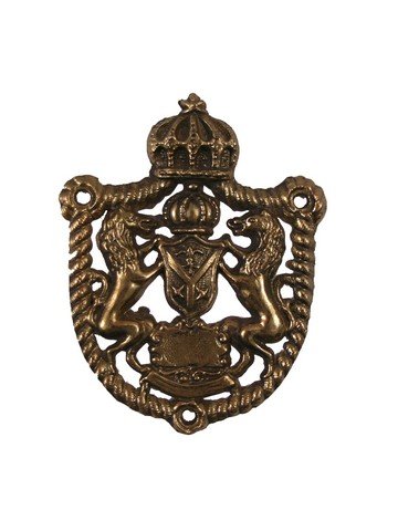 Harry Potter and The Chamber Of Secrets Crest Medal: Direct from the set of Harry Potter Chamber of Secrets 2002 comes this very detailed ornate metal crest. A great collectible to own from this world blockbuster franchise. (approx. 4 1/4" x 3 1/2")