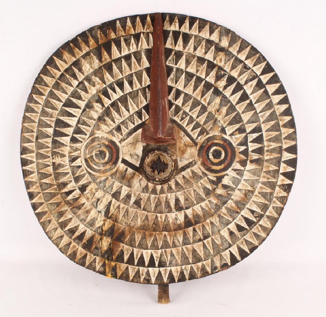 LARGE ROUND BWA AFRICAN WOODEN SUN SPIRIT MASK (1 of 5)
