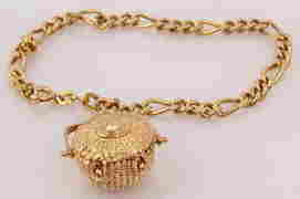 14K YELLOW GOLD NANTUCKET LIGHTSHIP BASKET (1 of 2)