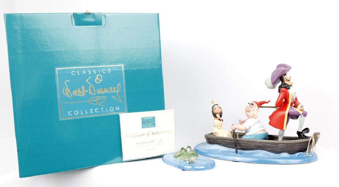 CLASSIC WALT DISNEY COLLECTION - CAPTAIN HOOK (1 of 4)