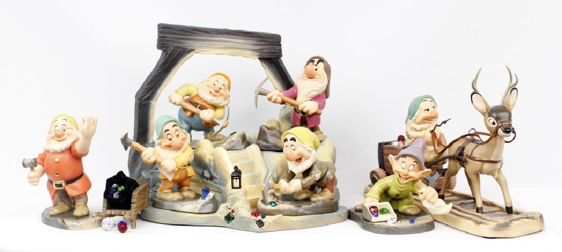 CLASSIC WALT DISNEY COLLECTION - SNOW WHITE (1 of 5)