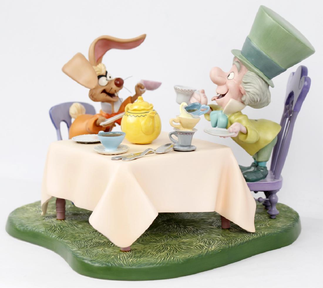 CLASSIC WALT DISNEY COLLECTION - MAD HATTER (1 of 4)