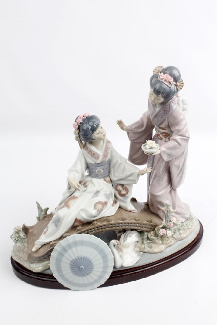 LLADRO PORCELAIN FIGURINE JAPANESE SCENE (1 of 5)