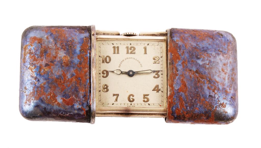 BRAND CHATILLON CO .935 SILVER TRAVEL PURSE WATCH: BRAND CHATILLON CO .935 SILVER TRAVEL PURSE WATCH Ladies 0.935 silver cased Brand Chatillon Company travel / purse clock, Movado Factories case, art deco Arabic numeral dial. Weight: 59.5 grams