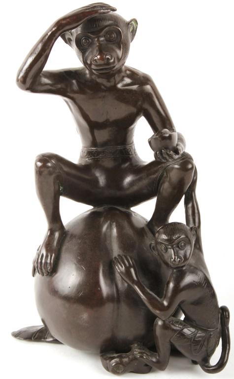 BRONZE MONKEYS STATUE ON PEACH - GOOD LUCK SYMBOL: BRONZE MONKEYS STATUE ON PEACH - GOOD LUCK SYMBOL Polished bronze statue of monkeys on a peach. According to Chinese tradition, the meaning of this monkey and peach sculpture is that that the monkey i