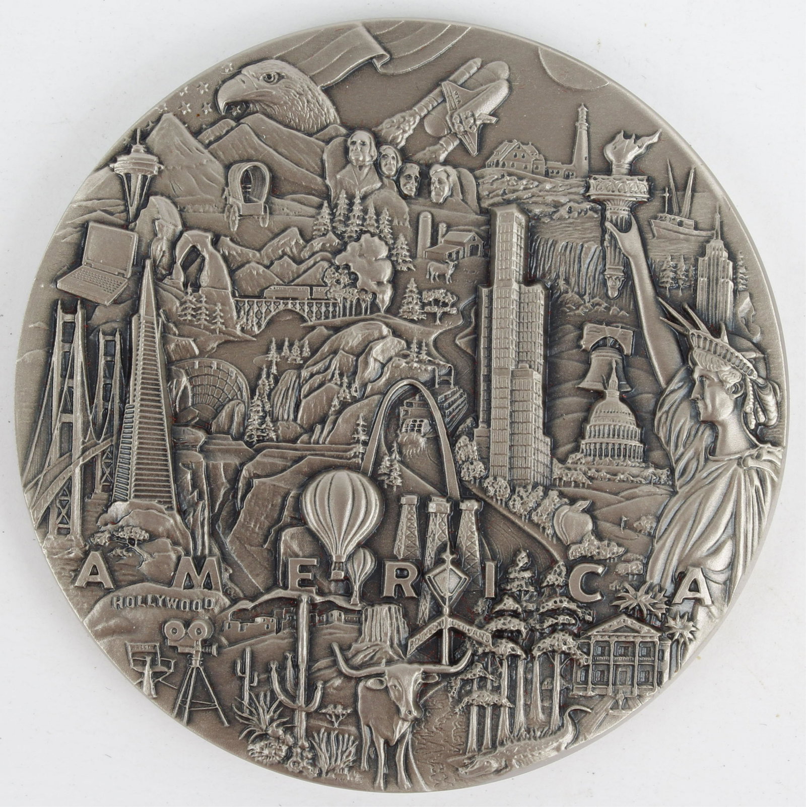 COCA-COLA 2002 SALT LAKE OLYMPICS LIMITED MEDAL: Coca-Cola 2002 Salt Lake Olympic Exclusive Limited Edition engraved pewter medal 225/500. This Numbered Limited Edition pewter Medallion was Produced as an Executive Gift for Guests of The Coca-Cola C