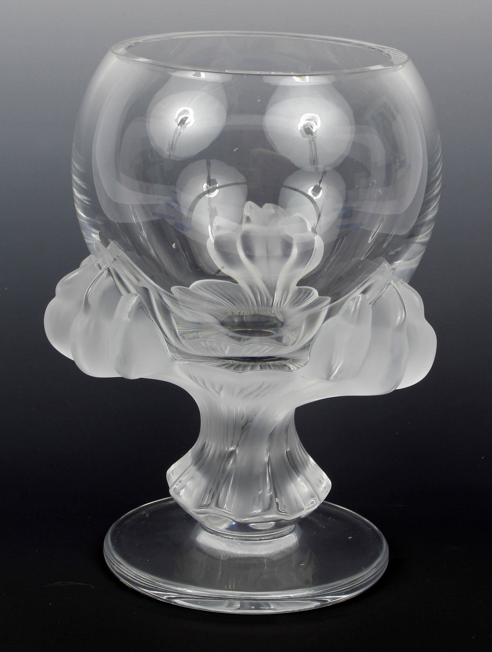 LALIQUE FRANCE CRYSTAL GOBLET BAGHEERA FROSTED: Lalique France crystal goblet Bagheera with frosted claws on the base of the bowl. 8.5h x 6.5" Condition: Very Fine