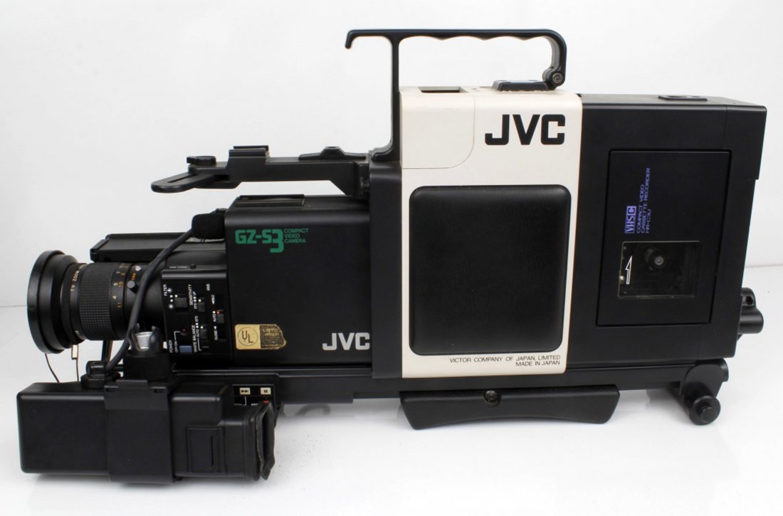JVC VIDEO CAMERA AND EQUIPMENT PACKAGE (1 of 3)