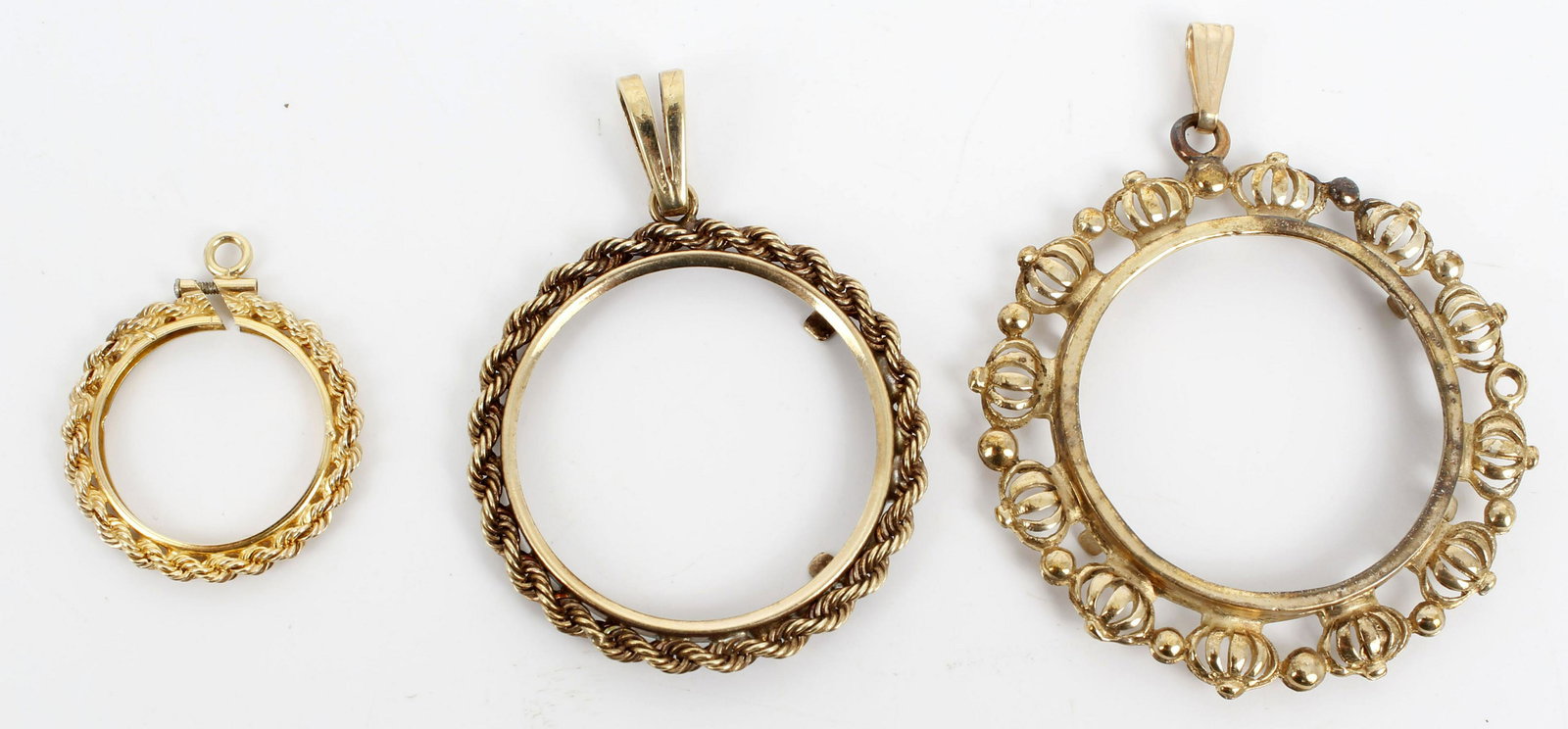 14K YELLOW GOLD COIN SETTINGS - LOT OF 3 PENDANTS (1 of 2)