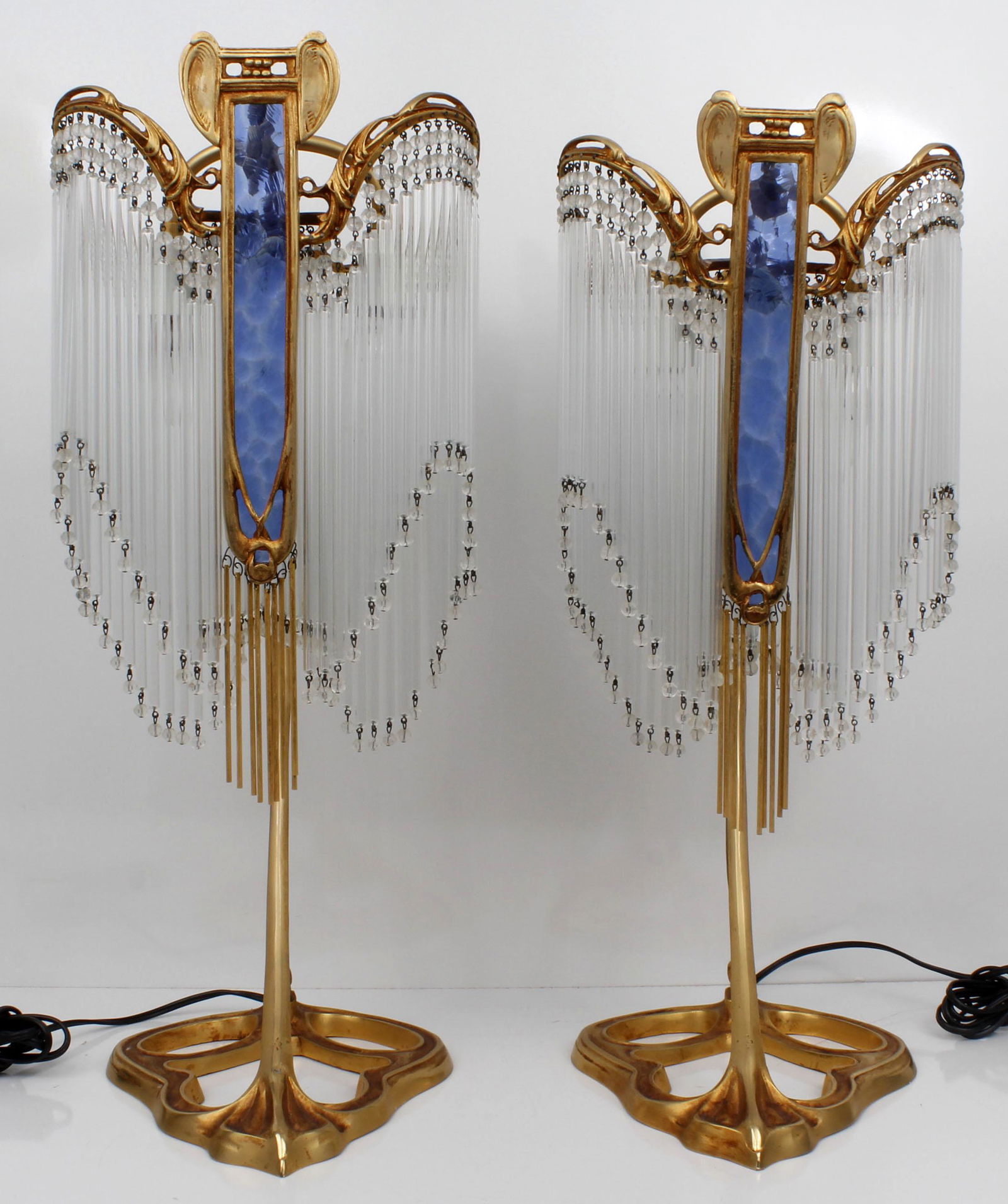 ART NOUVEAU TABLE LAMPS AFTER HECTOR GUIMARD (1 of 4)