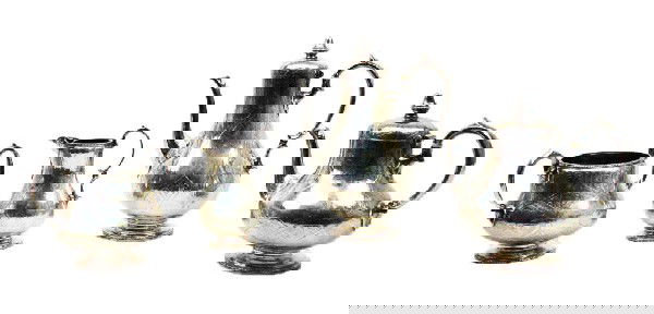 WILLIAM HUNTER VICTORIAN STERLING SILVER TEA SET: WILLIAM HUNTER VICTORIAN STERLING SILVER TEA SET A 4 piece sterling silver tea set hallmarked for London, 1860 with the Queen Victoria jubilee mark. Includes coffee pot, tea pot, cream jug, and sugar