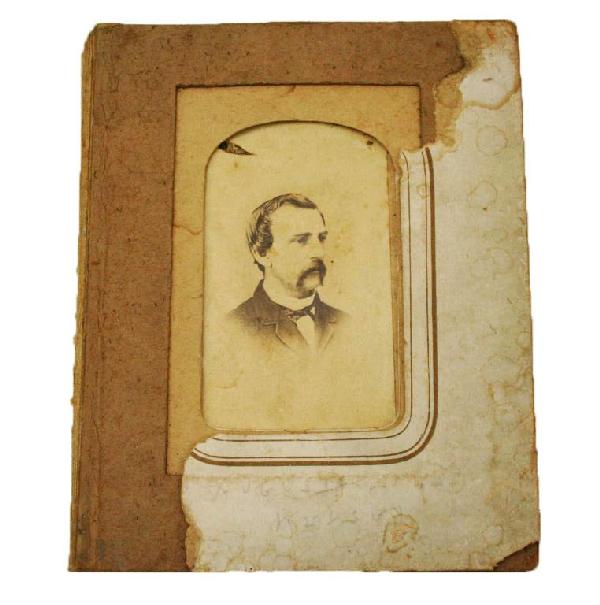 CIVIL WAR ALBUM OF CDVs & PHOTOs INCLUDING SOLDIER: CIVIL WAR ALBUM OF CDVs & PHOTOs INCLUDING SOLDIER Album of mainly CDVs (44) including General Tom thumb and General Philip Sidney Post. Another soldier, Spencer Murray is also present. The rest are f