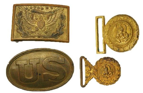 LOT OF 4 US MILITARY BELT BUCKLES: LOT OF 4 US MILITARY BELT BUCKLES To include: US brass front with lead filled back by Boyd & Sons, Boston 2.5 x 3.25". An Eagle buckle, no maker 2 x 3". And an Officers Dress buckle, part only. A US N