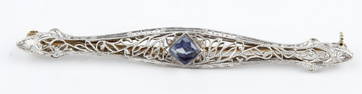 14K WHITE GOLD ANTIQUE FILIGREE SAPPHIRE BROOCH