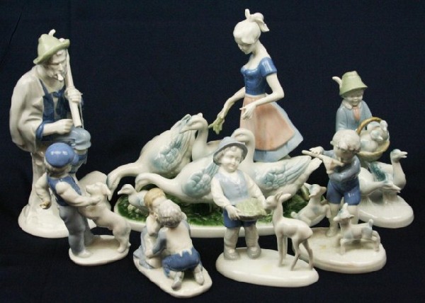 LOT 8 BAVARIAN GEROLD-PORZELLAN FIGURES: LOT 8 BAVARIAN GEROLD-PORZELLAN FIGURES 8 Gerold-Porzellan Bavarian porcelain figures. Figures include: 7048 Girl with geese, 7543 Old man with dog, 7709 Old man with axe, 7438/A Boy with geese, 6575/