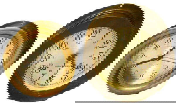 SETH THOMAS BRASS SHIPS CLOCK PLUS ANOTHER: SETH THOMAS BRASS SHIPS CLOCK PLUS ANOTHER A good quality ships clock by Seth Thomas. Face is 5.25 inches total. Together with another, unmarked clock of 4.5 inches. Size: 5.25" Condition: VGC EST. $2