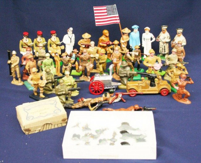 28 PLASTIC TOY SOLDIERS & CAST ALLOY FIGURES: 28 PLASTIC TOY SOLDIERS & CAST ALLOY FIGURES A mixed lot of 1970s and 80s plastic soldiers and 12 cast metal alloy figures. Also includes a box of gaming size German figures and a vehicle. Size: 3 inc